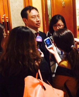 f2db963d-b0fa-43b9-b975-f445ee0b3b23.jpg 王宏伟(受访者)对李克强作出的系列宣布乐见其成。